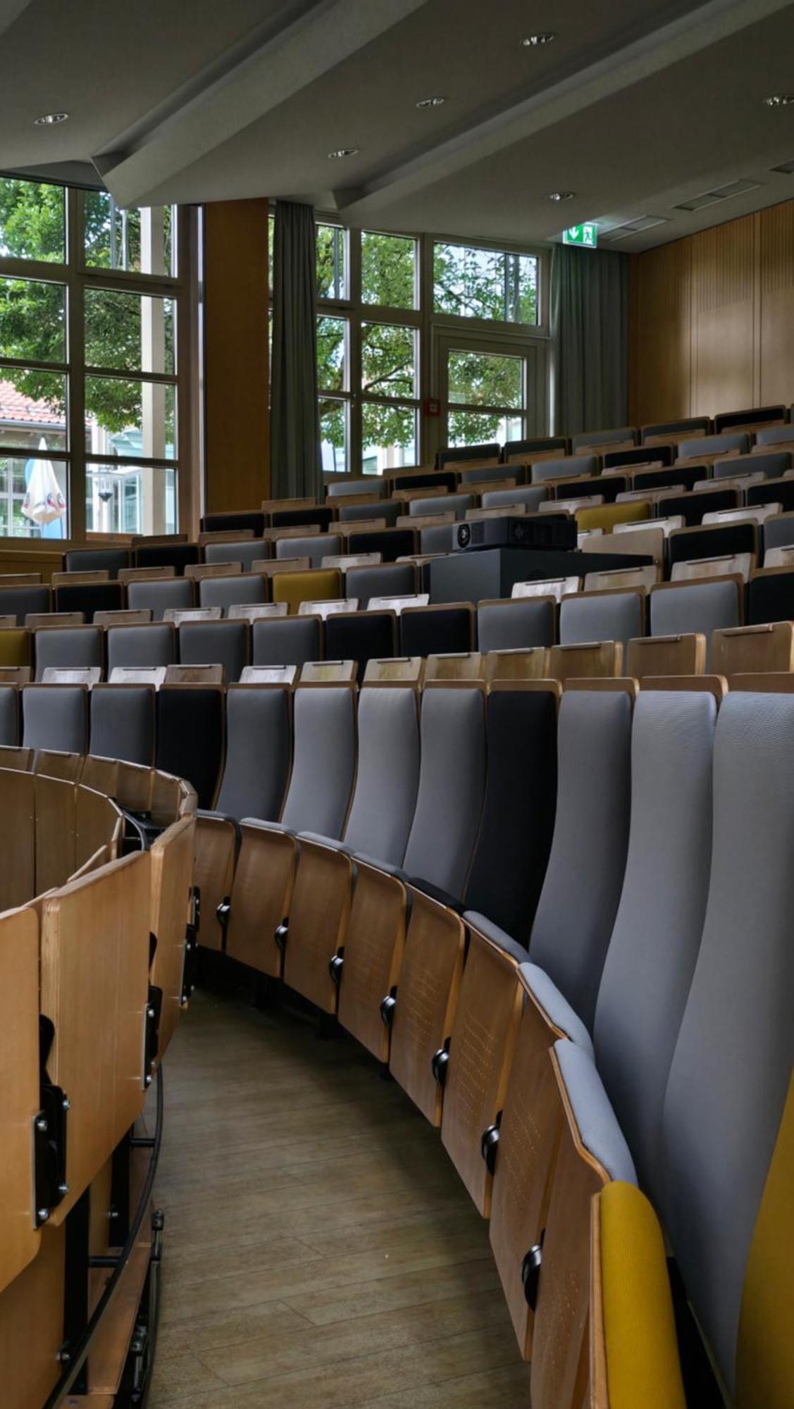 Sportschule Oberhaching Hotel Bagian luar foto